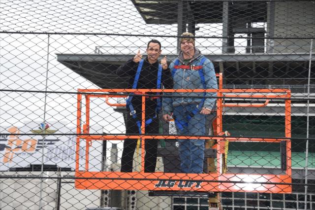 View Helio Castroneves helps finish construction of IMS track fence - Wednesday, February 3, 2016 Photos