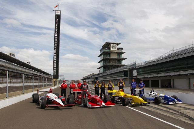 View 9/6/11 Dan Wheldon Road To Indy Test Photos