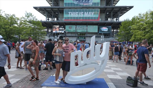 View Miller Lite Carb Day - Friday, May 25, 2018 Photos